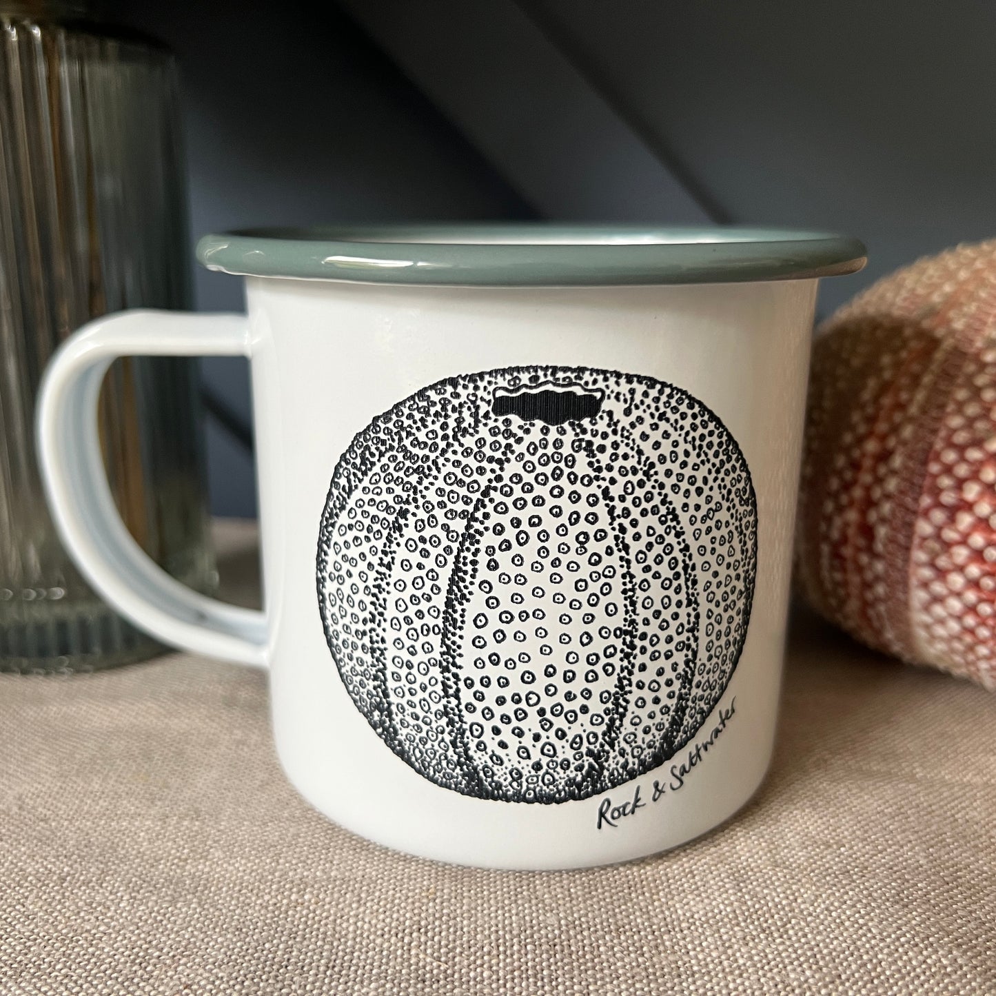 Sea urchin brooch and mug gift set