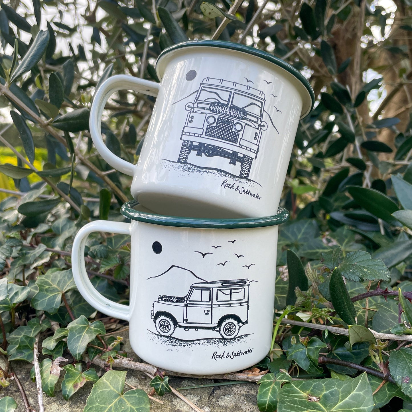 Land Rover side view with mountain enamel mug