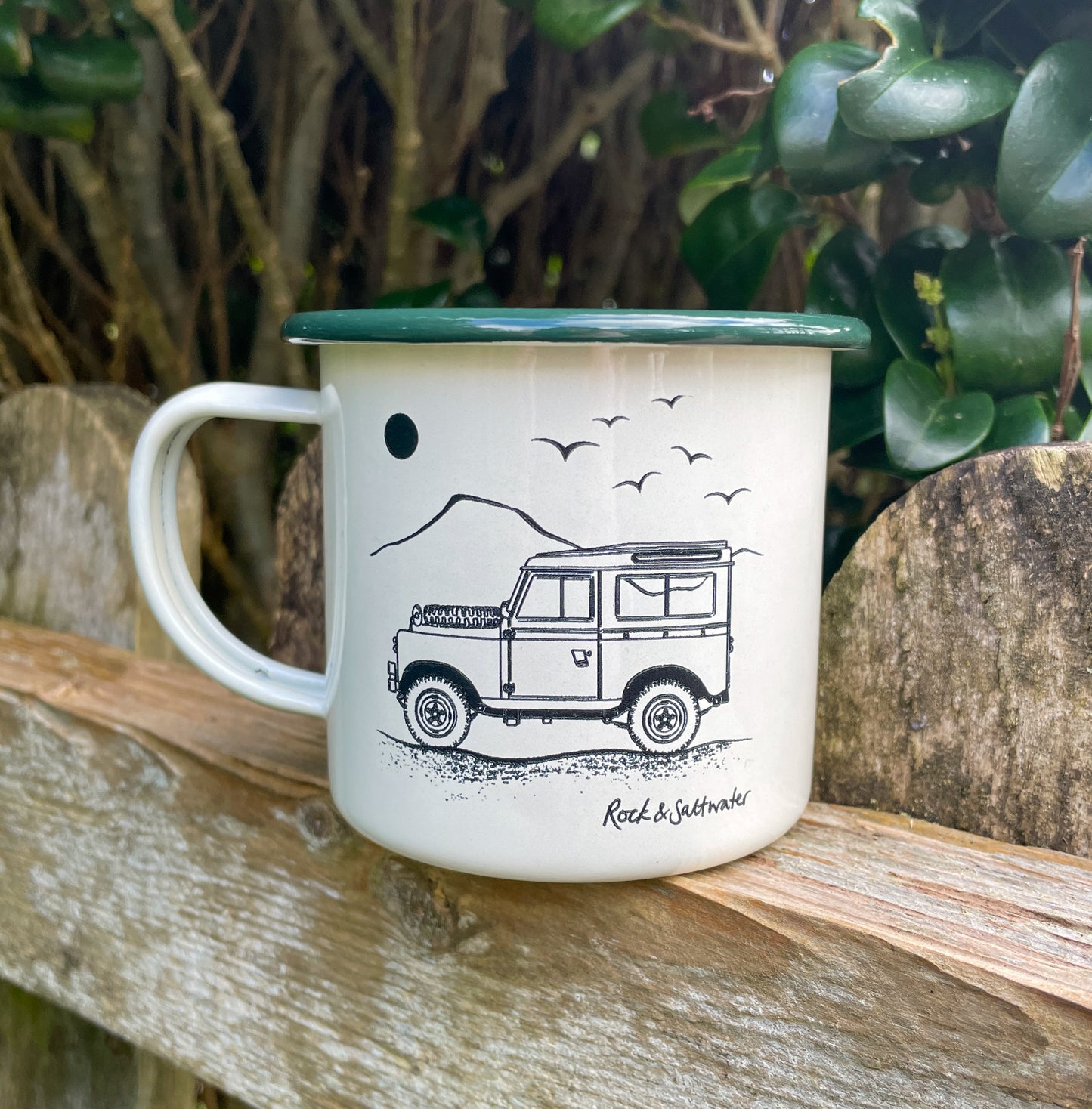 Set of 2 Land Rover with mountain scape enamel mugs