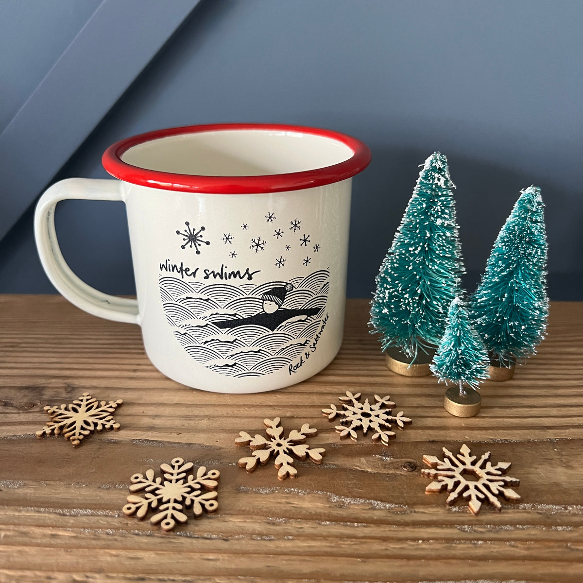 Winter wild swimming Christmas mug