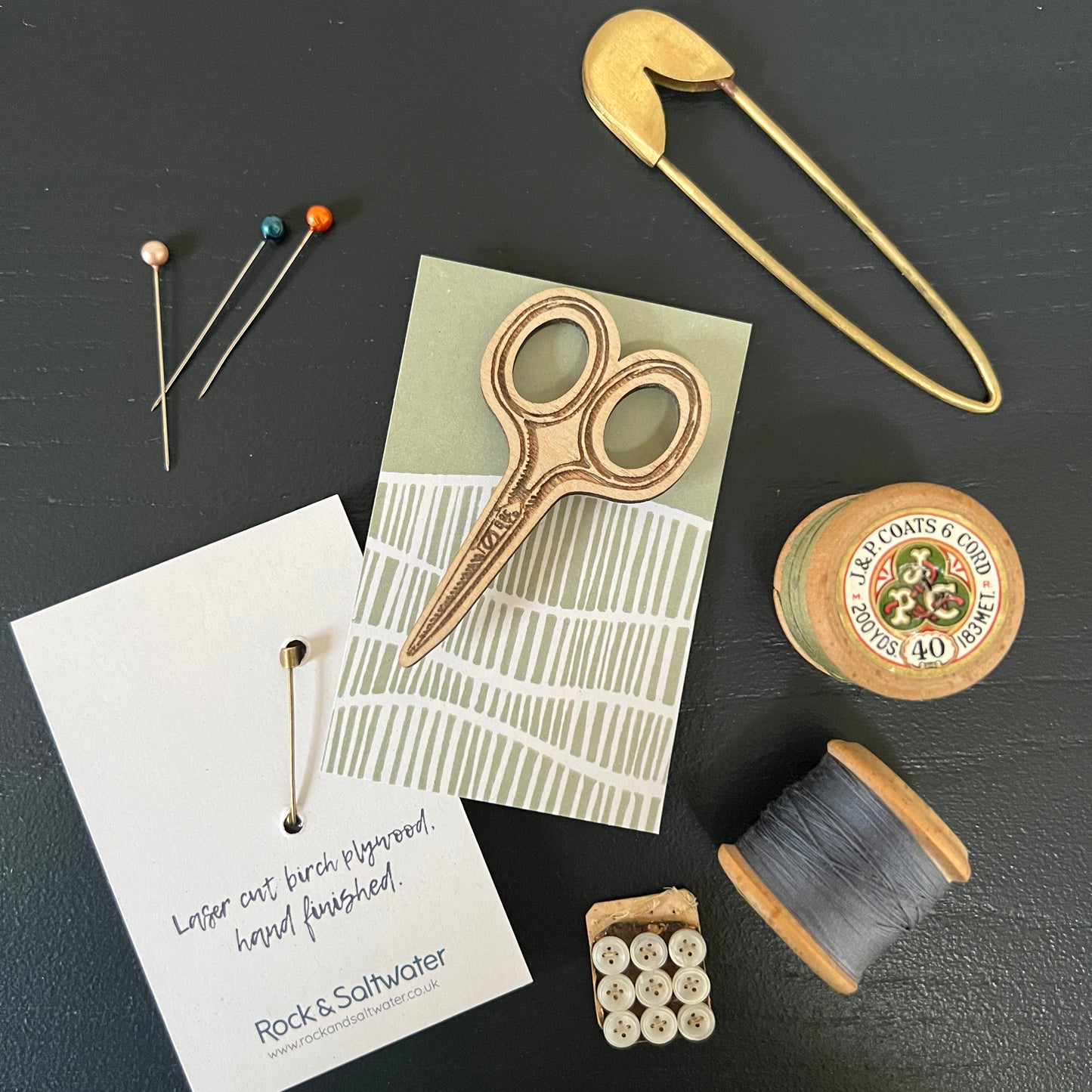 Scissors etched wooden brooch