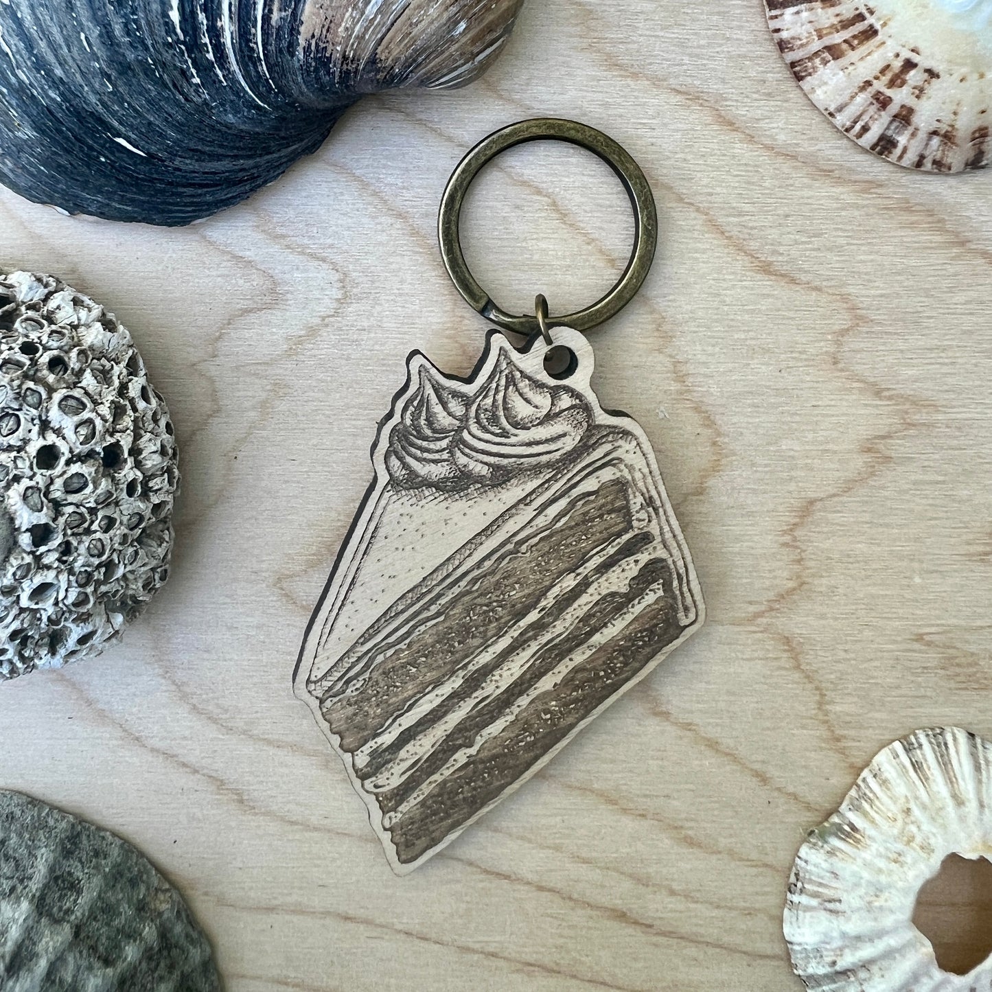 Cake slice etched wooden keyring