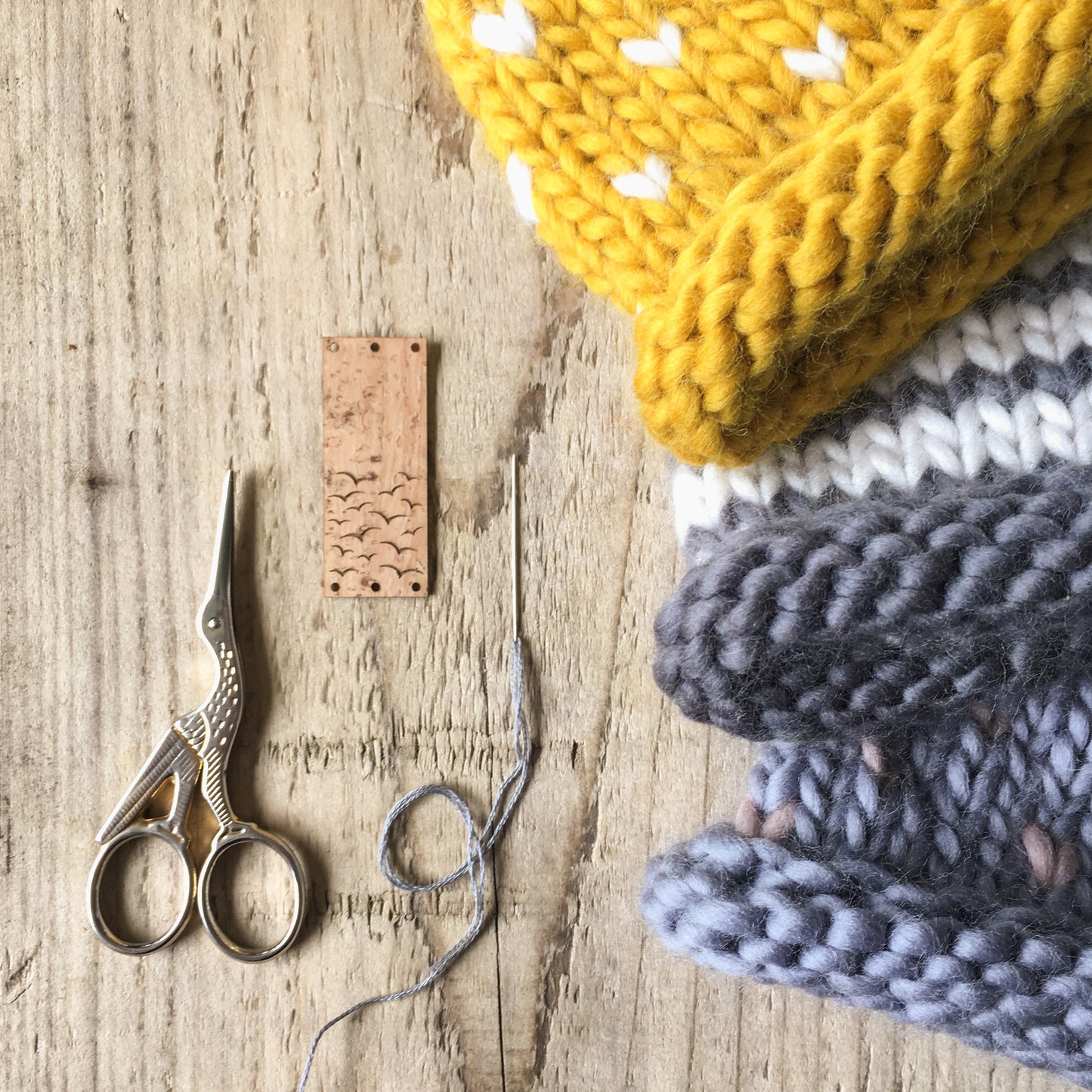 Bobble Hat | adult size | mist grey | merino wool handknit