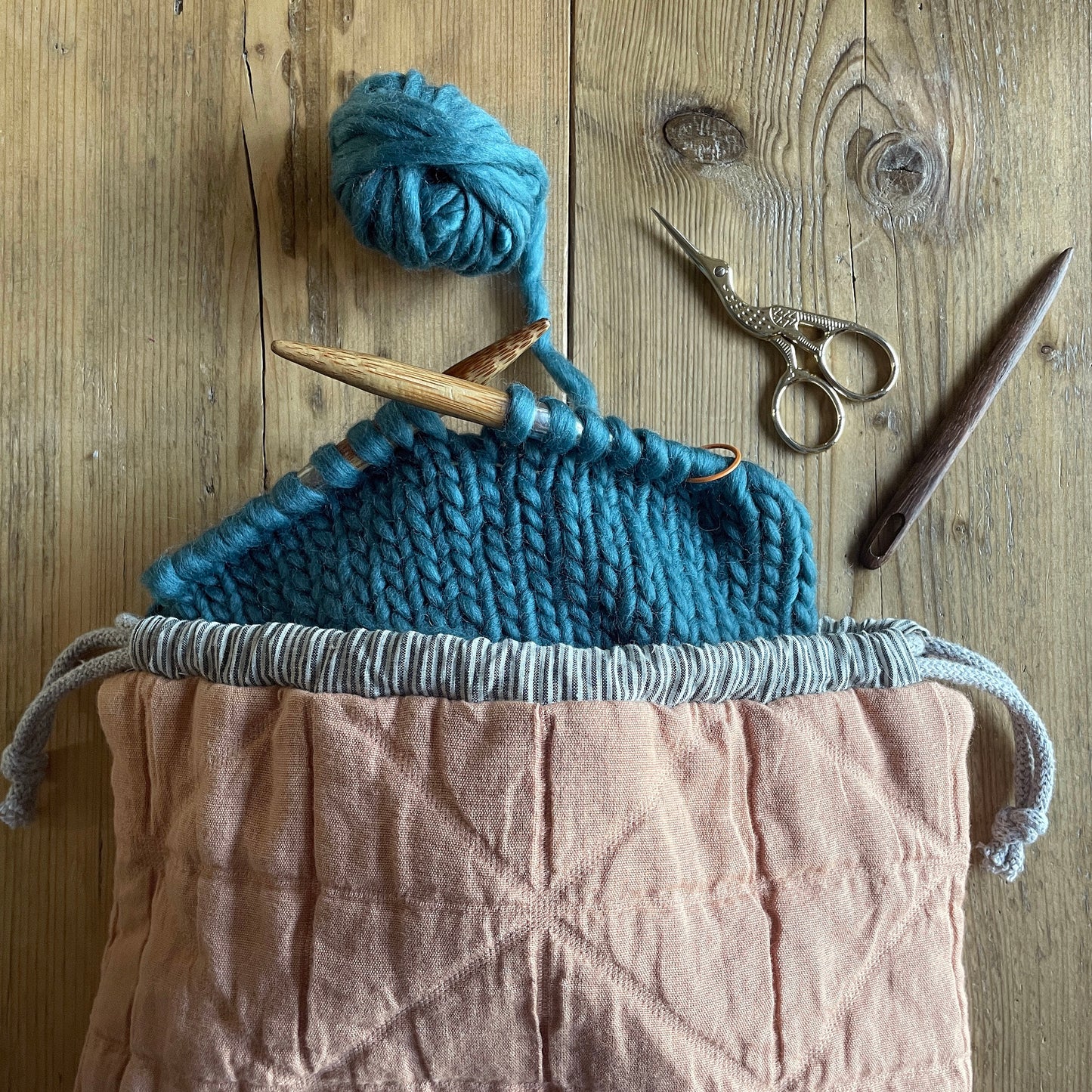 Quilted project bag – dusk