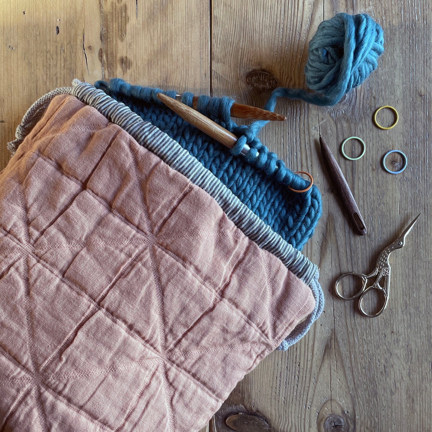 Quilted project bag – dusk