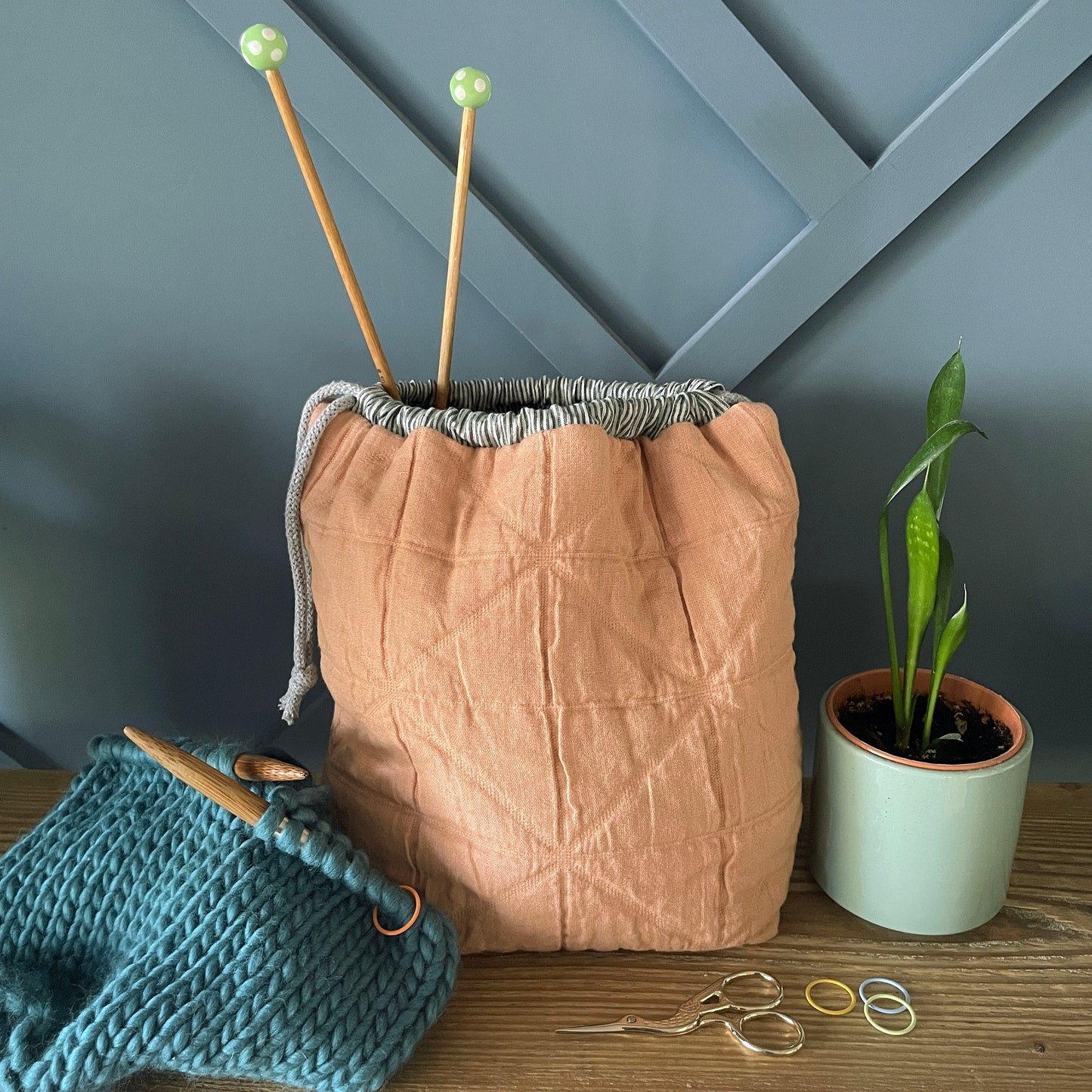 Quilted project bag – dusk
